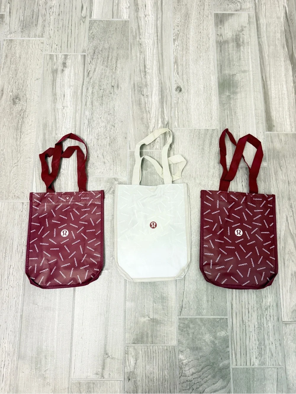 lululemon athletica Burgundy and Cream Logo Tote (3) Set